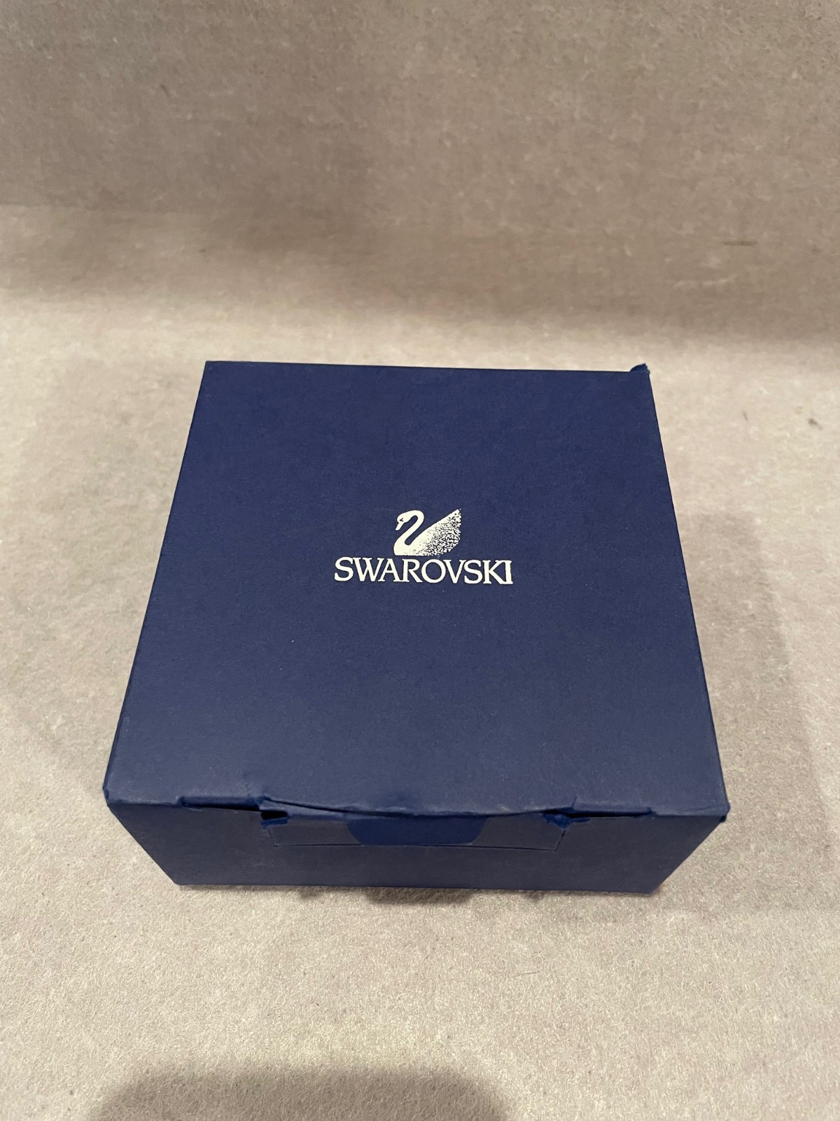 SWAROVSKI CRYSTAL NEW IN BOX RETIRED SCS TREASURE CHEST BOX 0841677