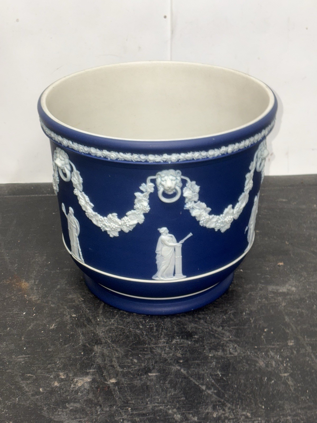 Antique Wedgwood Dark Blue Jasperware Rare Cachepot Cobalt Planter England 8x7.5 Antique Wedgwood Dark Blue Jasperware Rare Cachepot Cobalt Planter England 8x7.5