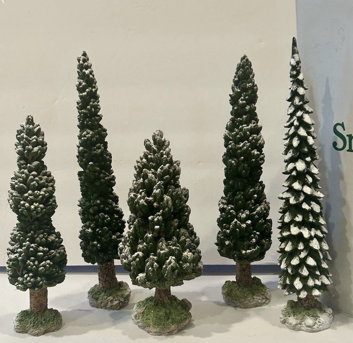 Vtg Dept 56 ChristmasVillage Snowy Evergreens•5 Large Trees• #52614•Original Box Vtg Dept 56 ChristmasVillage Snowy Evergreens•5 Large Trees• #52614•Original Box