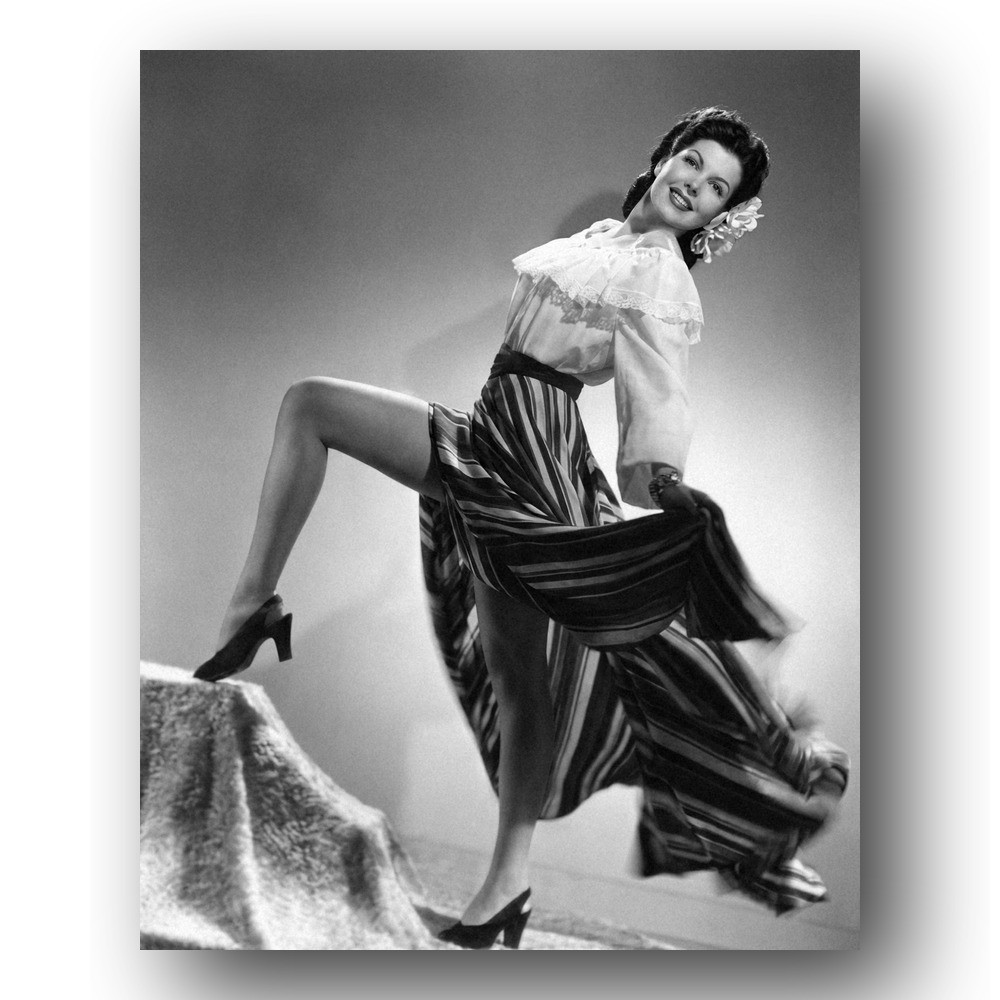 Ann Miller Photo 8x10 Glamorous Portrait Star Dancer Hollywood Memorabilia