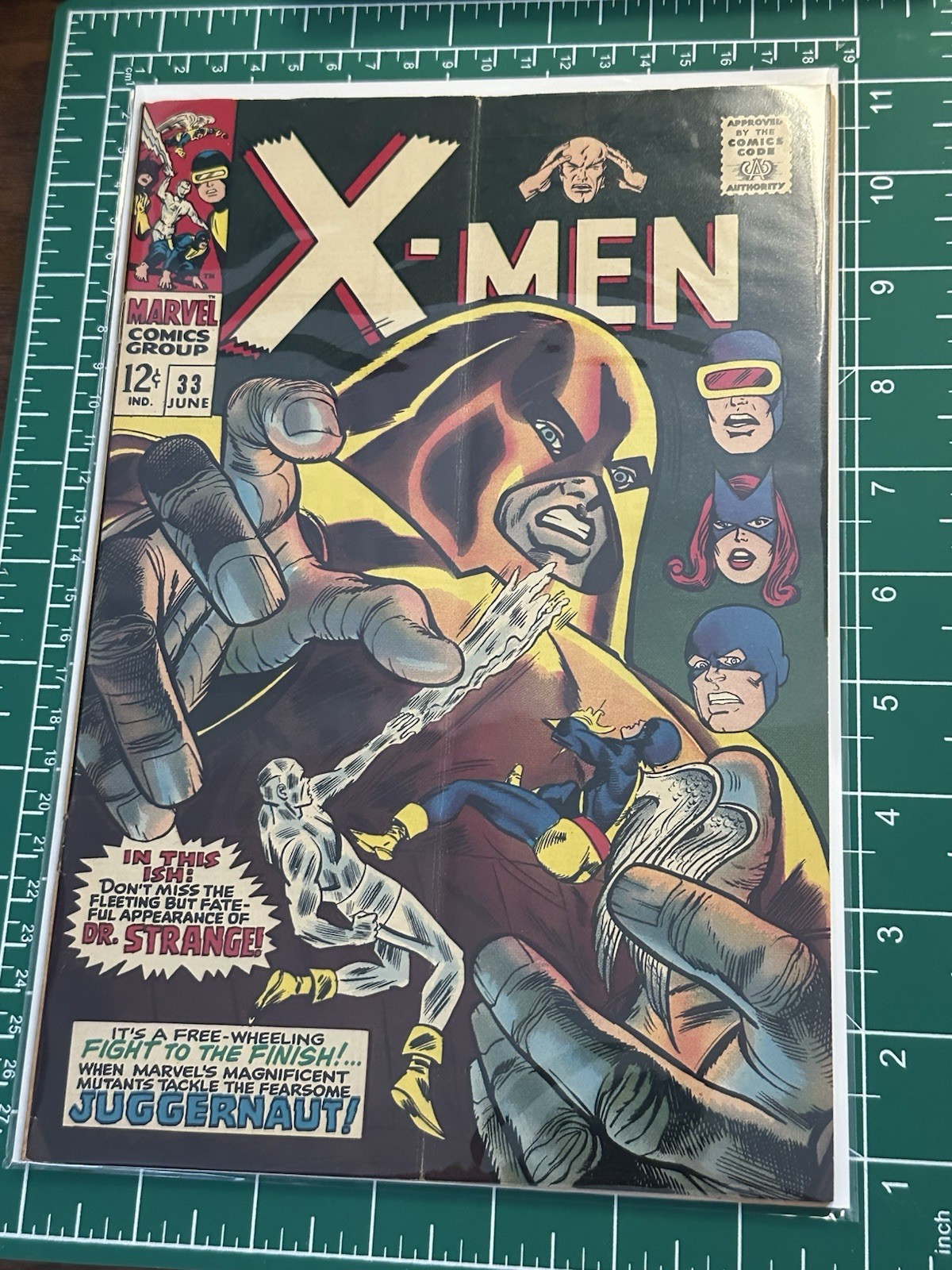 X-Men #33 1967 Marvel Comics  4th App Juggernaut Marvel Girl Cyclops Beast