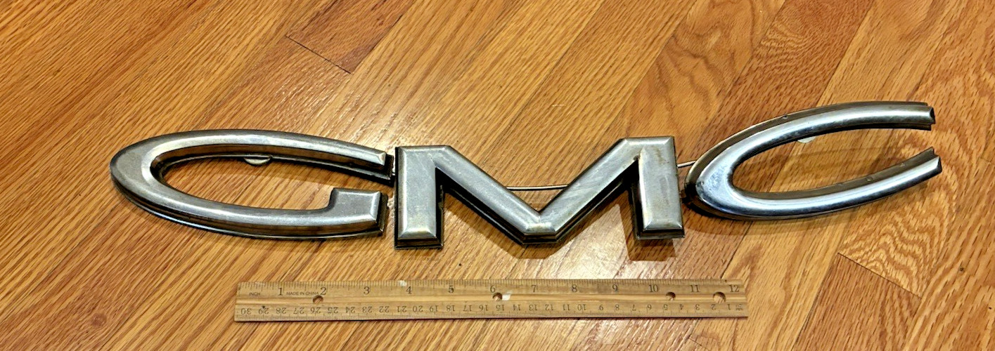 HUGE Vintage GMC SIGN Grill Emblem Letters NAMEPLATE #2385874 MEASURES 21 INCHES
