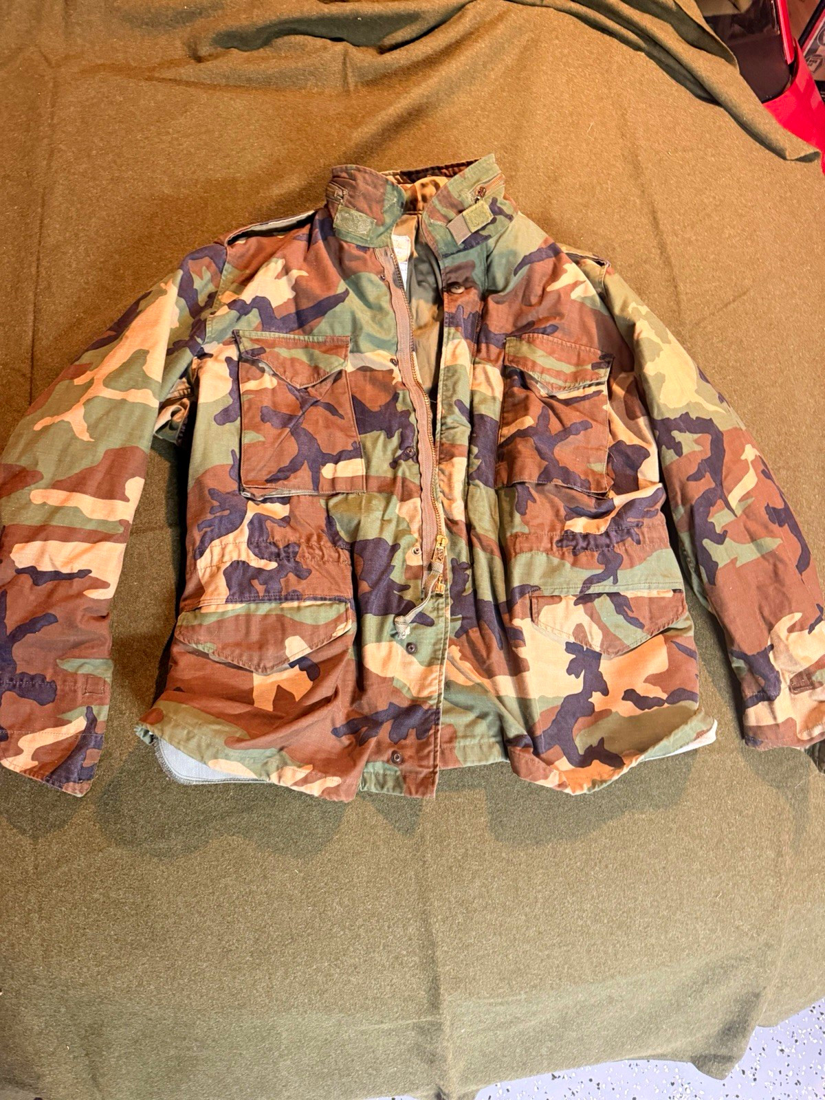 ORIGINAL 1983 USGI M-65 COLD WEATHER FIELD JACKET , WOODLAND CAMO, LARGE REGULAR
