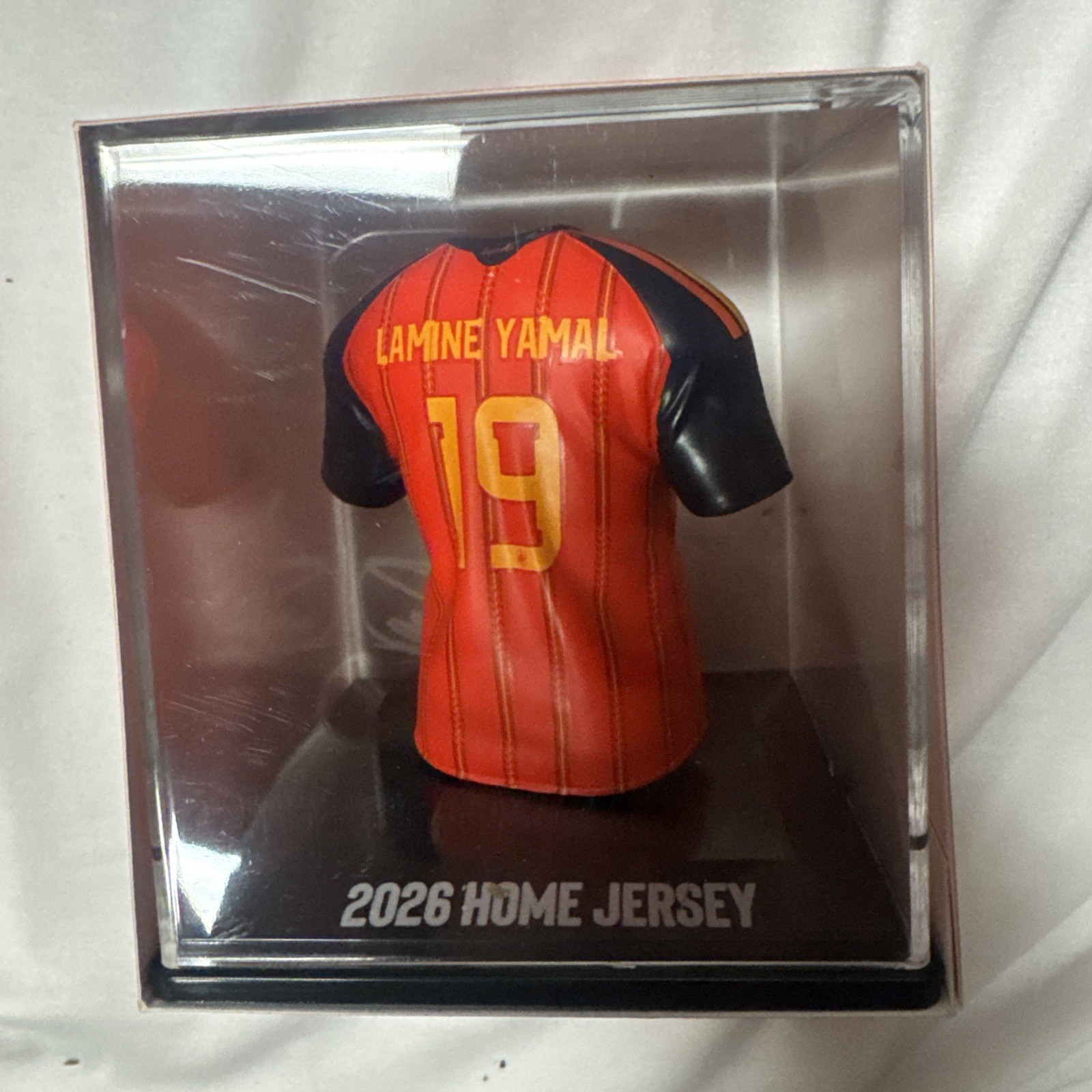 Fan Collex Lamine Yamal #19 2026 Home Jersey Augmented Reality Figure Fan Collex Lamine Yamal #19 2026 Home Jersey Augmented Reality Figure