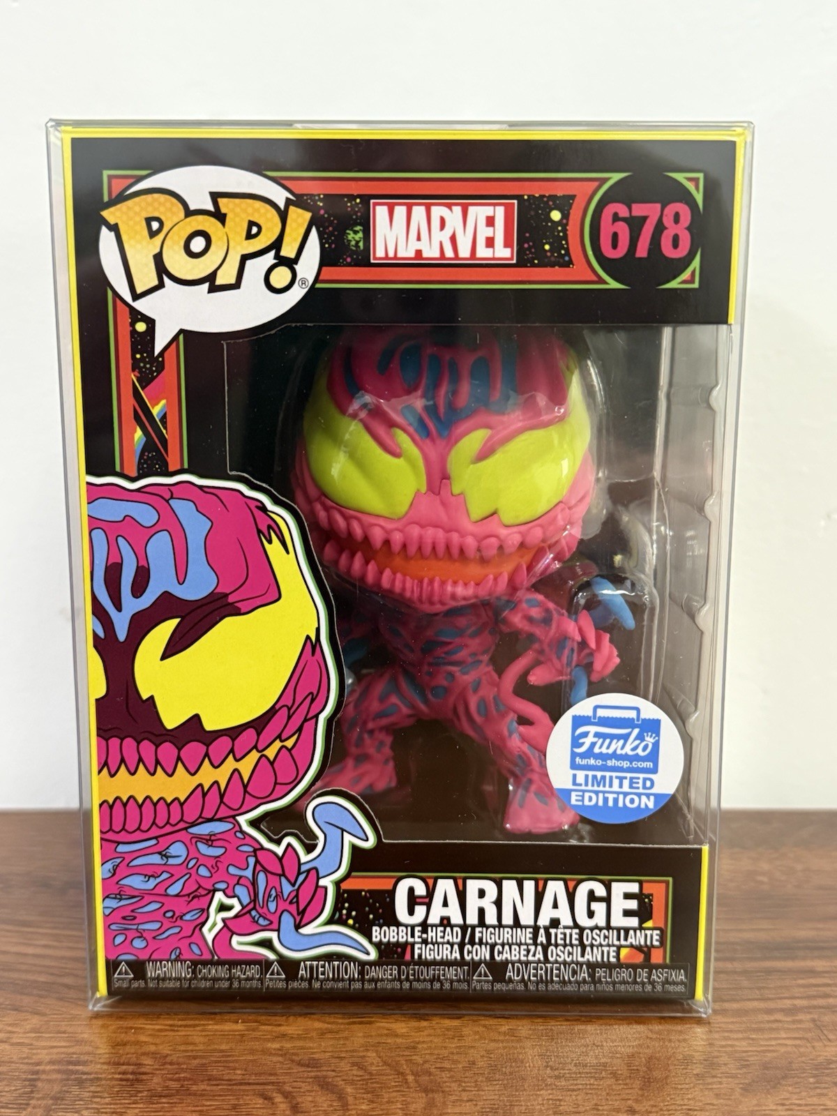 Funko POP Marvel Carnage Black Light #678 Funko Shop Exclusive with Protector