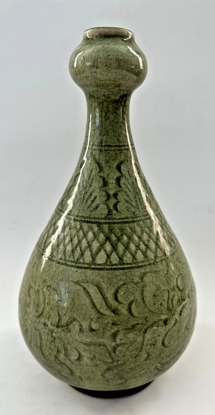 Vintage Chinese Style Celadon Bottle Vase Crackle Glaze Relief Decor 10.5