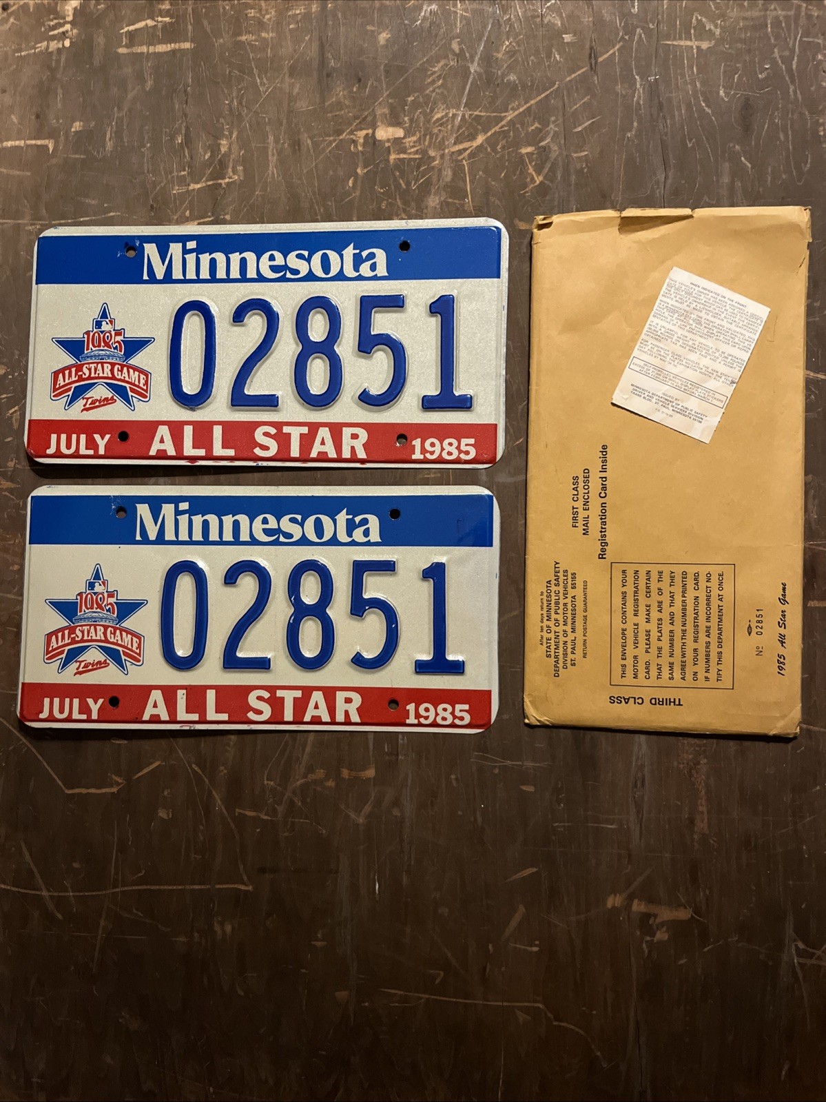 Pair 1985 Minnesota All Star Game License Plate Tag & Envelope Twins 02851