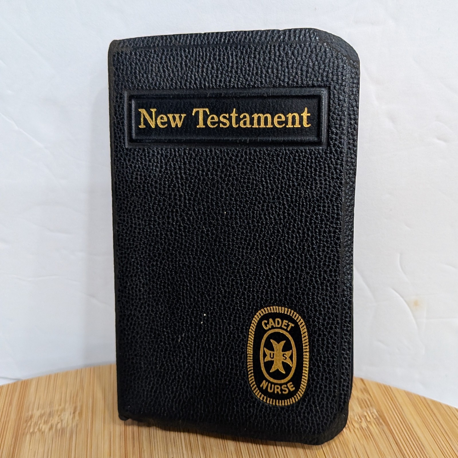 Vintage 1944 WWII US Cadet Nurse Corps Pocket New Testament Bible ABS Named ID