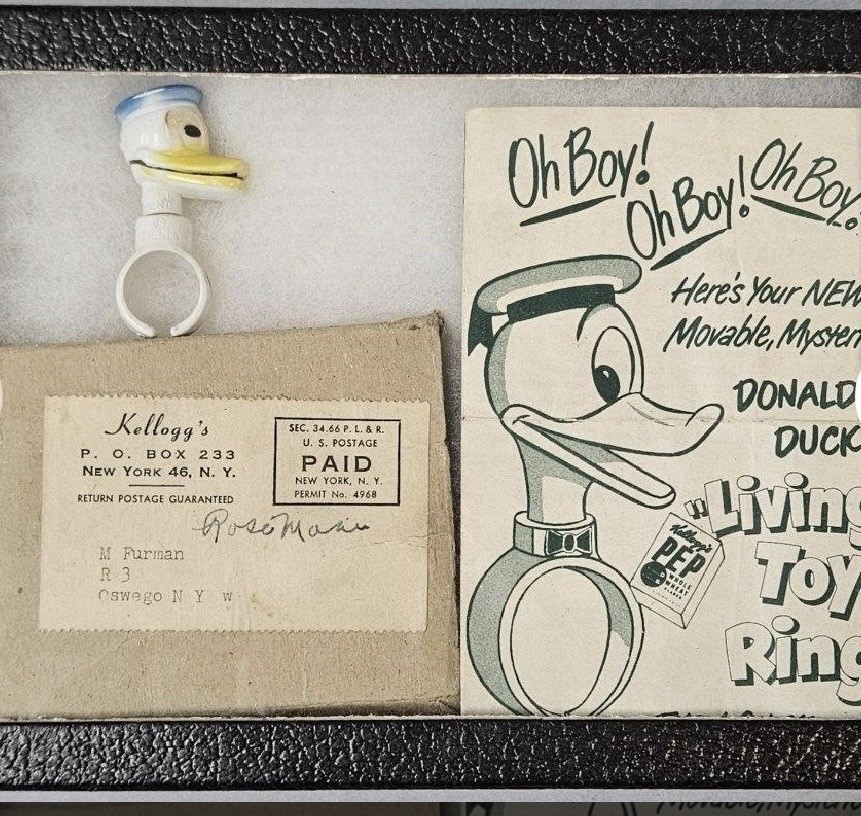 Vintage 1950 Kellogg's PEP Cereal Donal Duck living toy ring with paperwork Vintage 1950 Kellogg's PEP Cereal Donal Duck living toy ring with paperwork