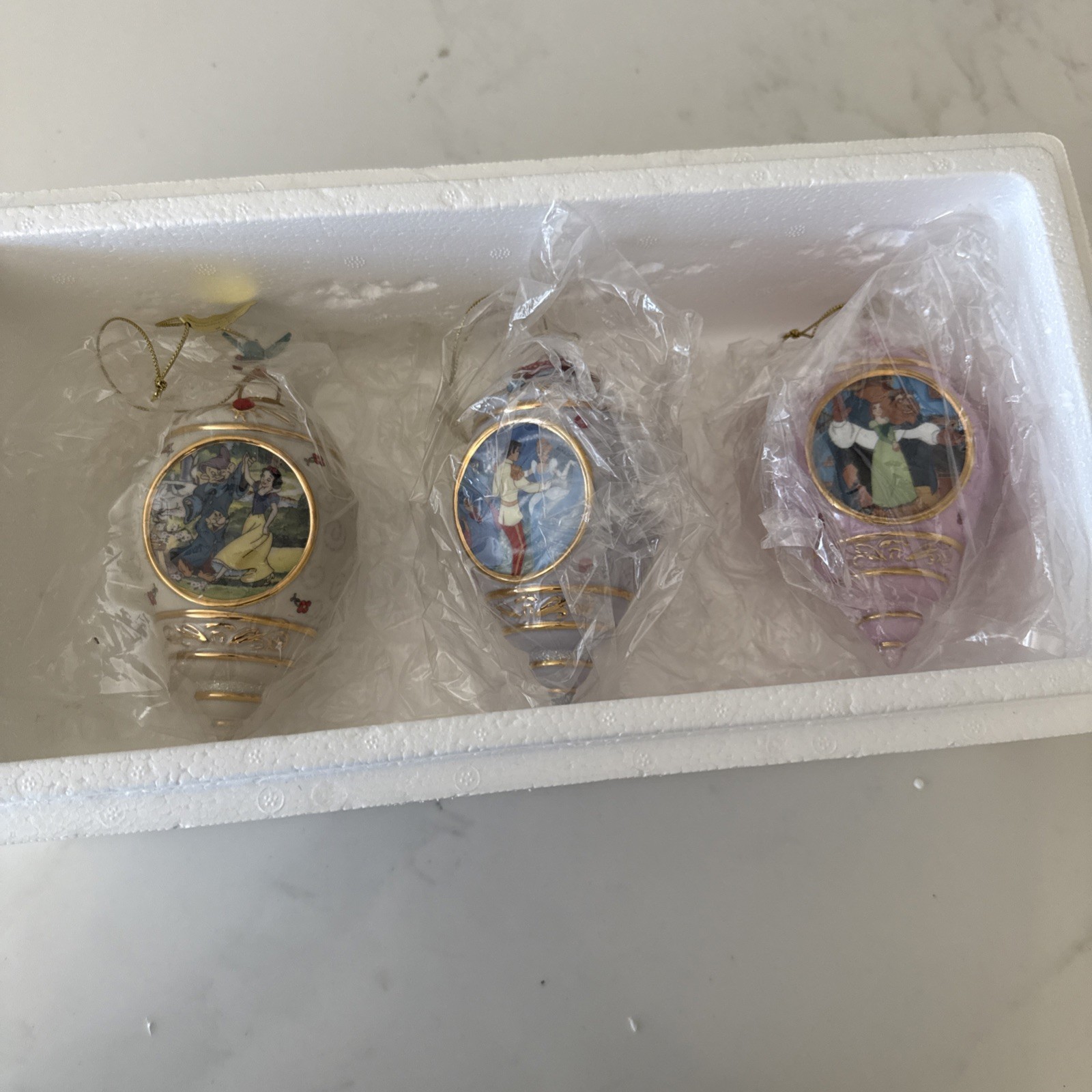 Bradford Editions Disney Princesses Porcelain Ornaments Set # 6 3rd ISSUE 2001 Bradford Editions Disney Princesses Porcelain Ornaments Set # 6 3rd ISSUE 2001