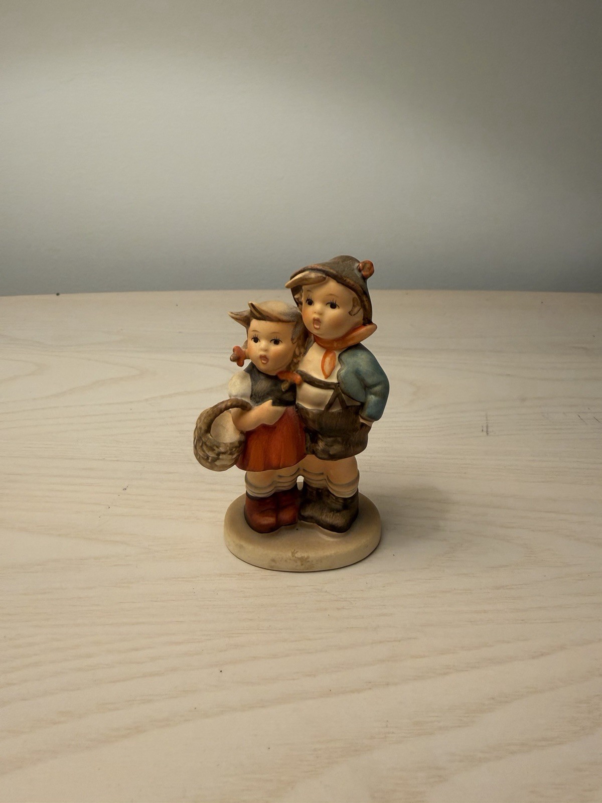 Vintage Goebel Hummel Figurine “Surprise” HUM 94