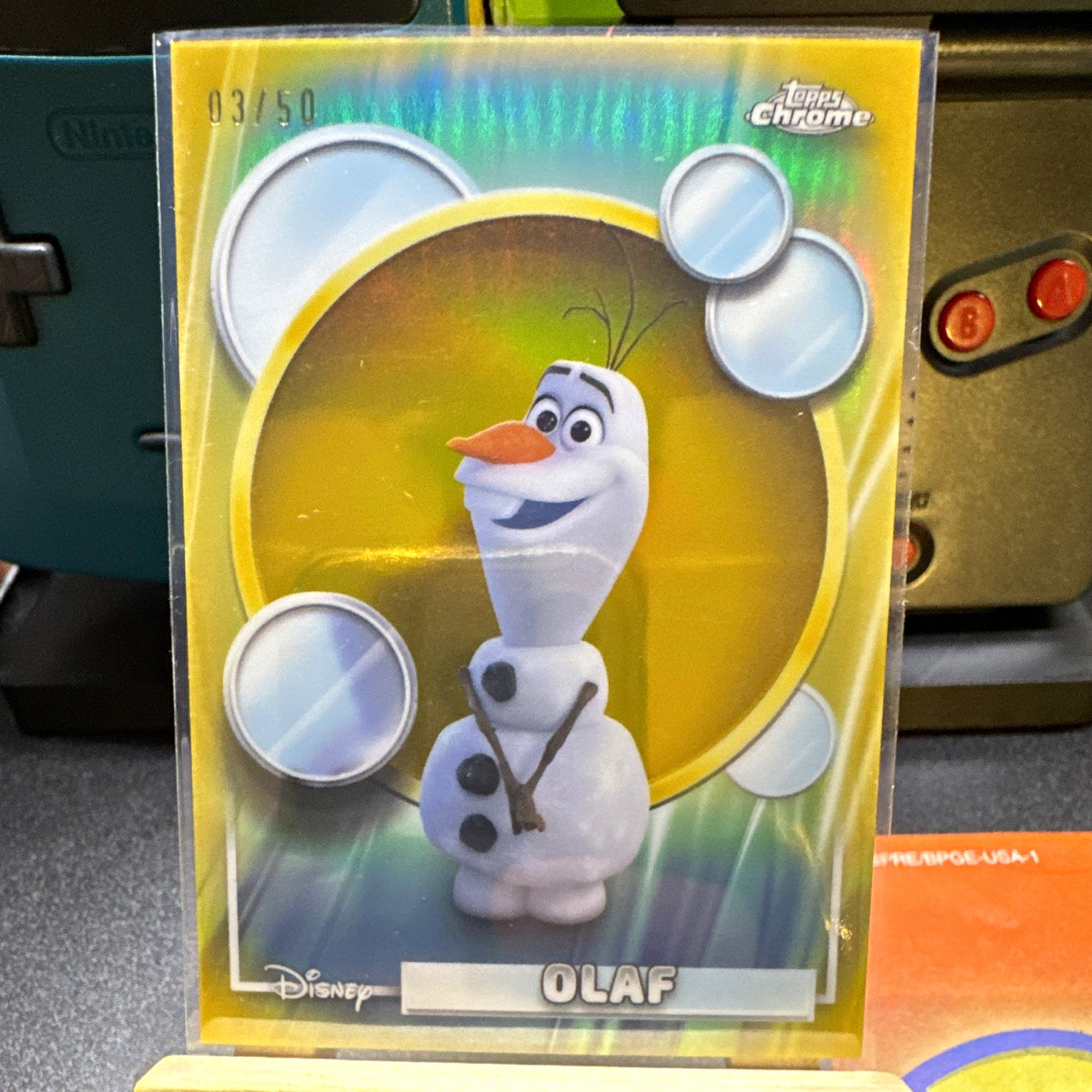 Topps 2026 Topps Chrome Disney Frozen Olaf #170 Serial Numbered 03/50 Topps 2026 Topps Chrome Disney Frozen Olaf #170 Serial Numbered 03/50