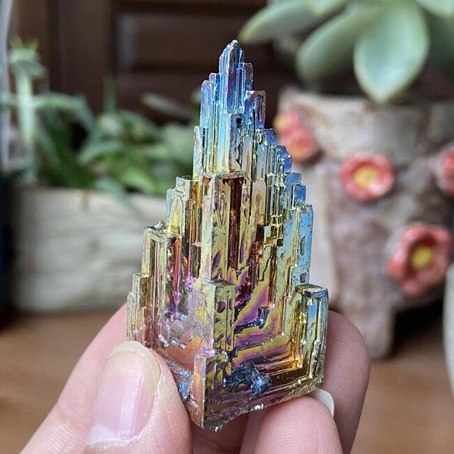 1pcs Rainbow Bismuth Crystals Metal Mineral Specimen display Halloween gift