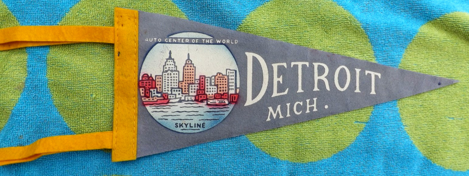 VINTAGE 1950s DETROIT MICHIGAN AUTO CENTER PENNANT 12 VINTAGE 1950s DETROIT MICHIGAN AUTO CENTER PENNANT 12