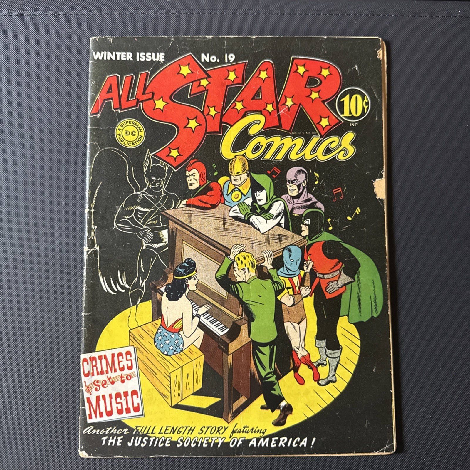 All Star Comics #19 (1943 D.C. Comics) Wonder Woman & Hawkman Cover GD+/VG All Star Comics #19 (1943 D.C. Comics) Wonder Woman & Hawkman Cover GD+/VG