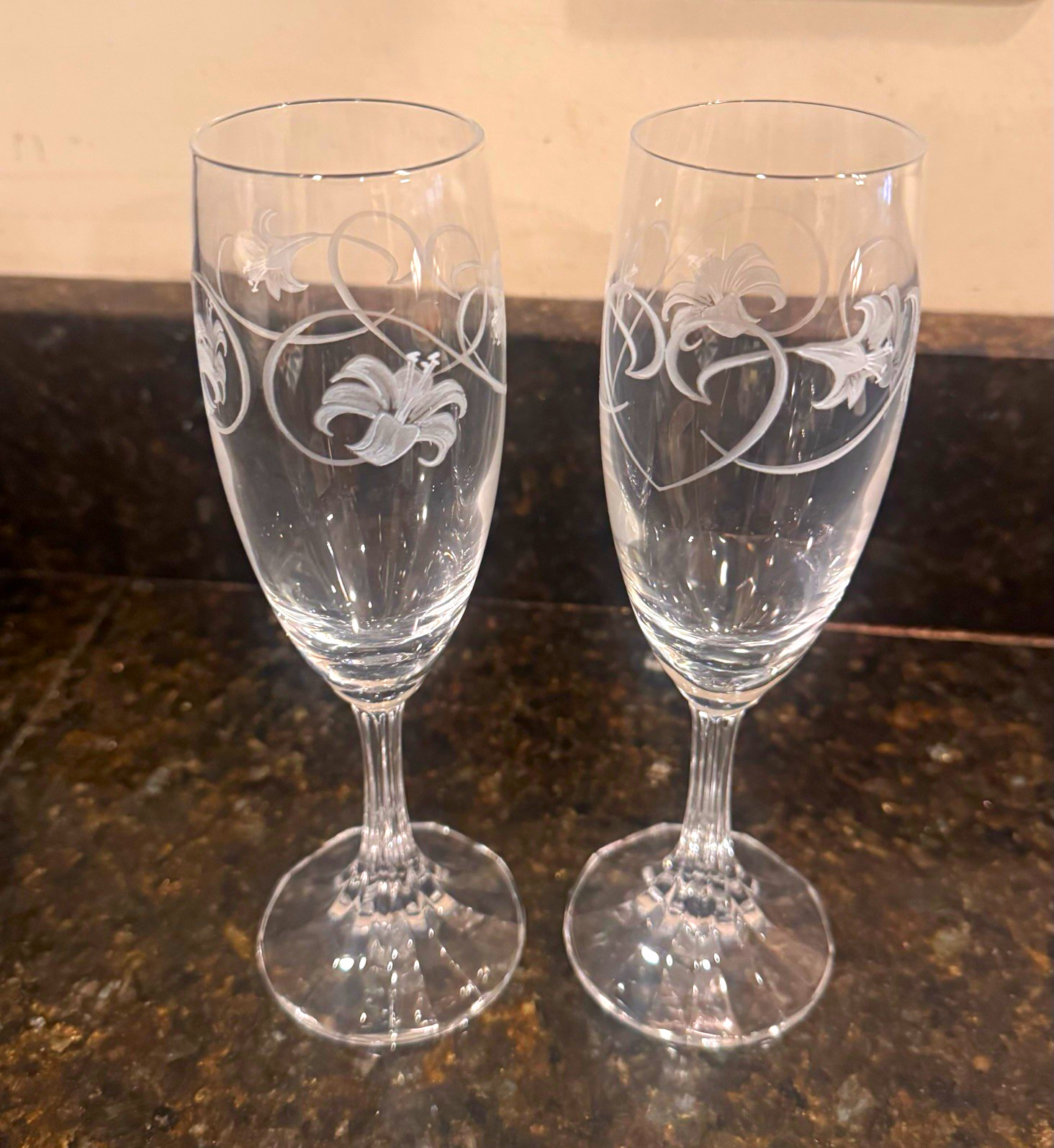 Vintage 1995 Avon Joyous Occasions Crystal Champagne Flutes Set of 2 France