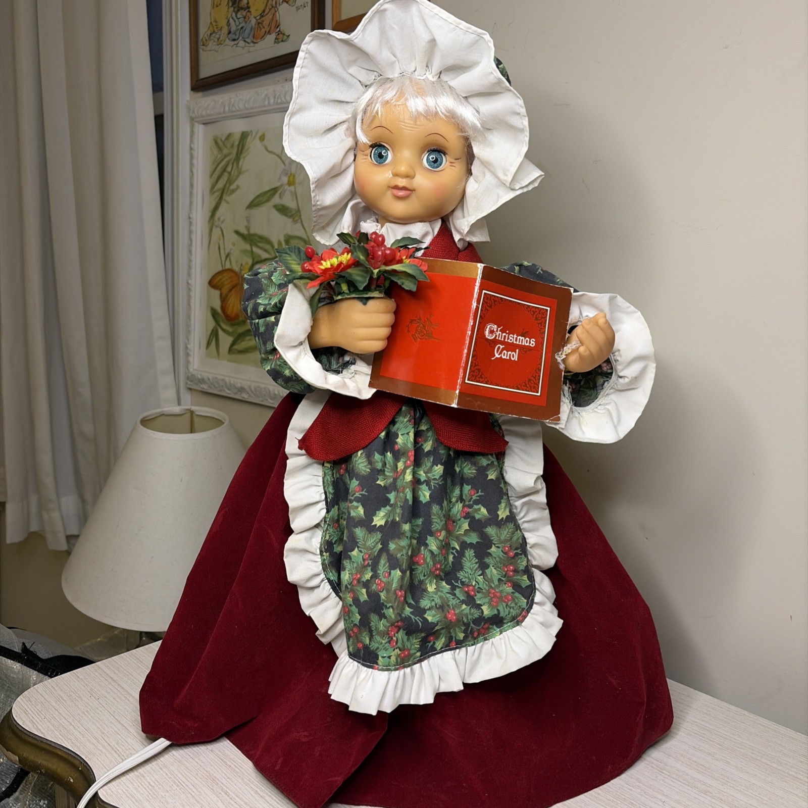 VINTAGE 1990s Kmart TrimAHome Animated Christmas Caroler Doll Motionette WORKING VINTAGE 1990s Kmart TrimAHome Animated Christmas Caroler Doll Motionette WORKING