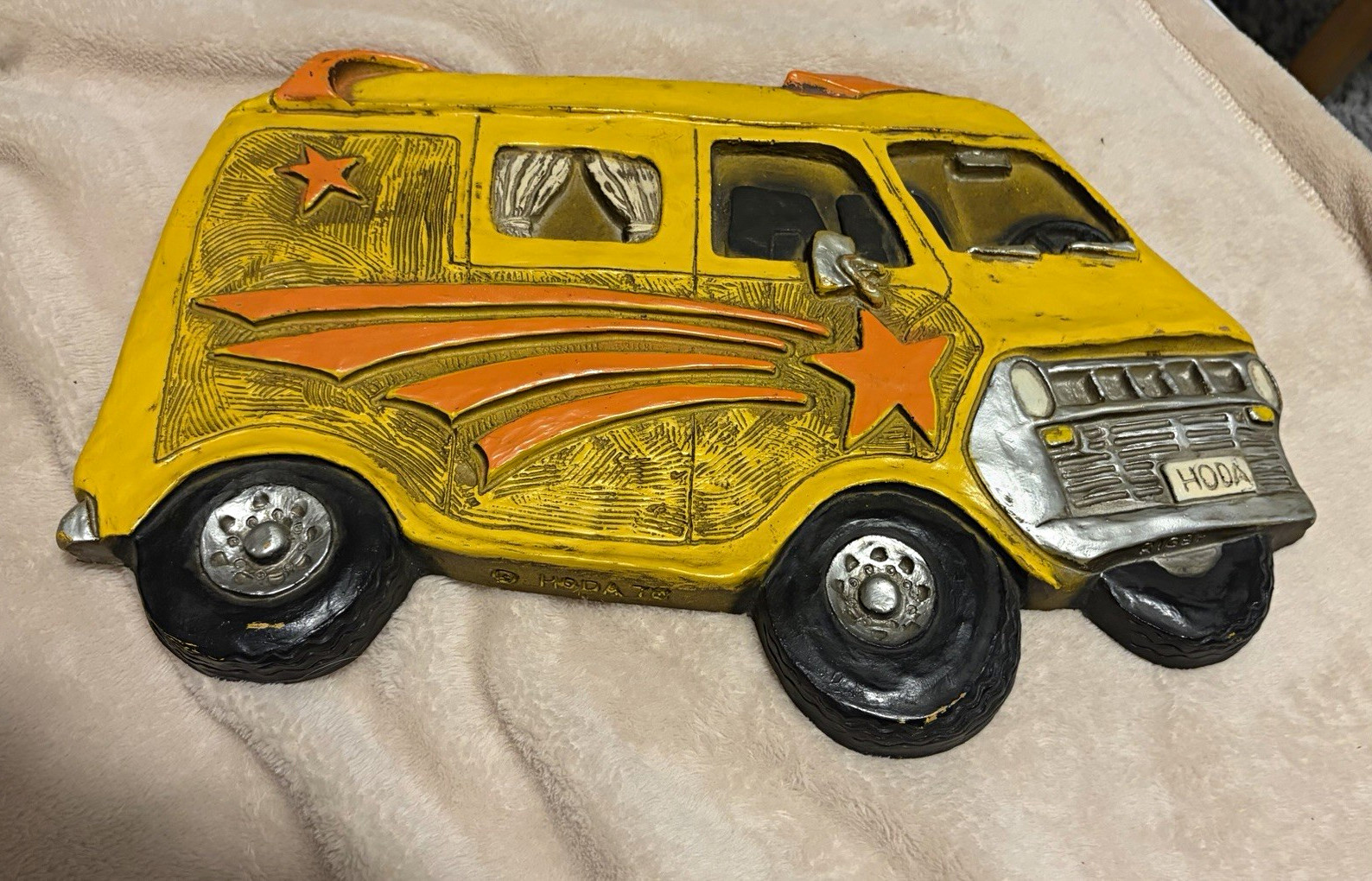 Vintage hippie, vans. Hoda 1978 Van-Shaped Decorative Wall Plaques set of 2.
