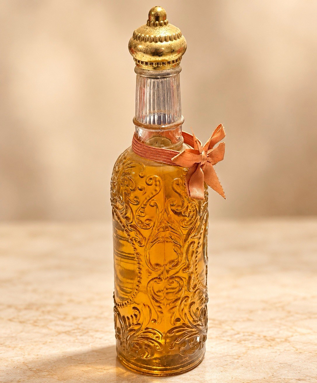 Vintage Avon 1979 Anniversary Keepsake Trailing Arbutus Perfume Bottle Gold Cap