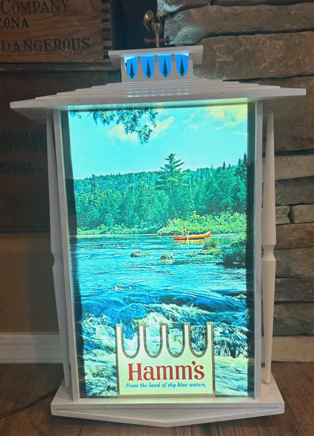 rare Hamm\'s Beer lighted pub sign canoe lake by Lakeside Plastics Minnesota NICE