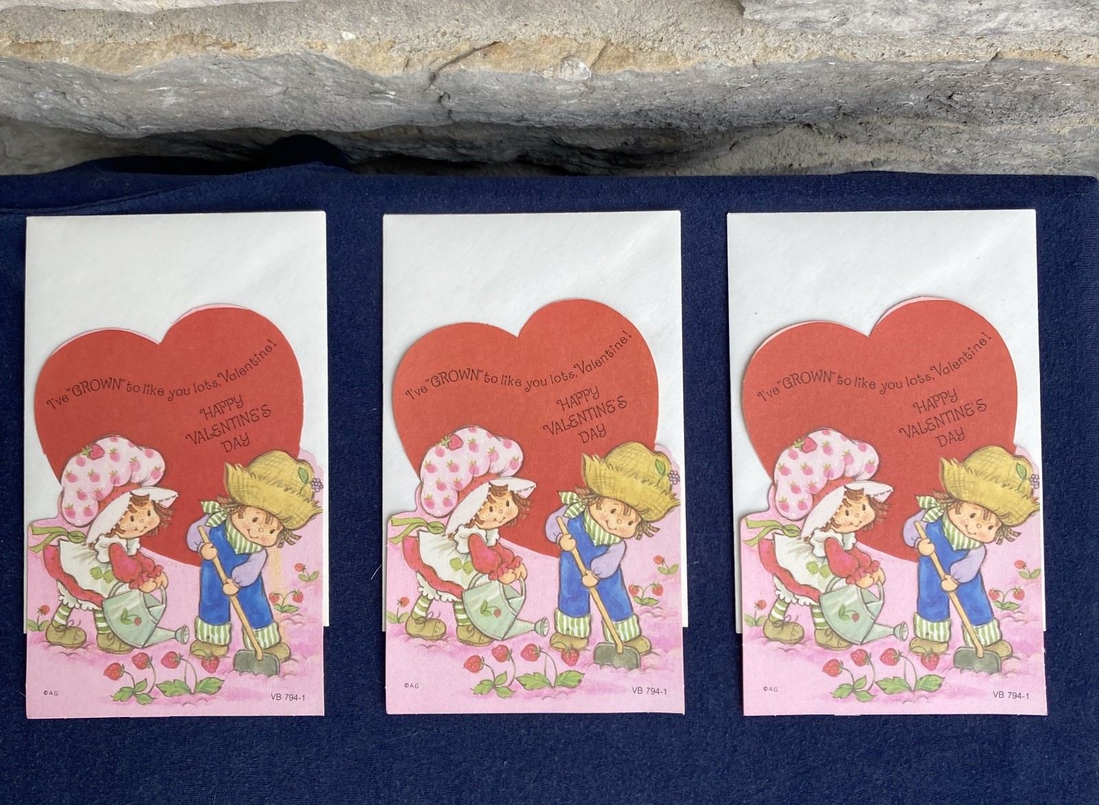 Strawberry Shortcake Valentines Vintage 80\'s - 3 Cards & 3 Envelops - NEW Unused Strawberry Shortcake Valentines Vintage 80\'s - 3 Cards & 3 Envelops - NEW Unused