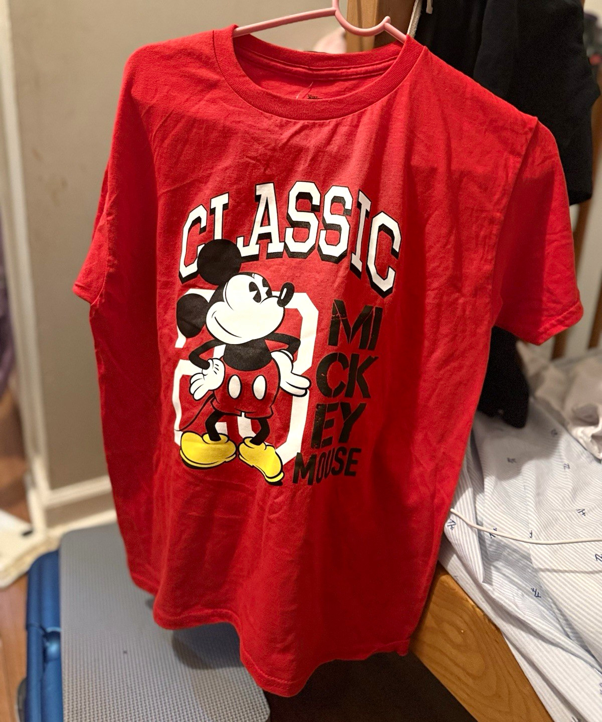 Disney Mickey Mouse Classic Graphic T-Shirt Youth L Red Disney Franchise