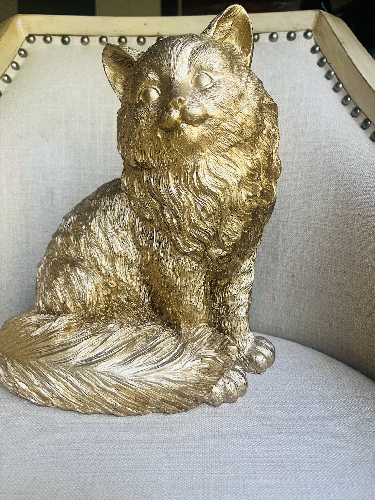 Beautiful Gold Persian Cat Figurine Statue . SEE ALL PICTURES Beautiful Gold Persian Cat Figurine Statue . SEE ALL PICTURES