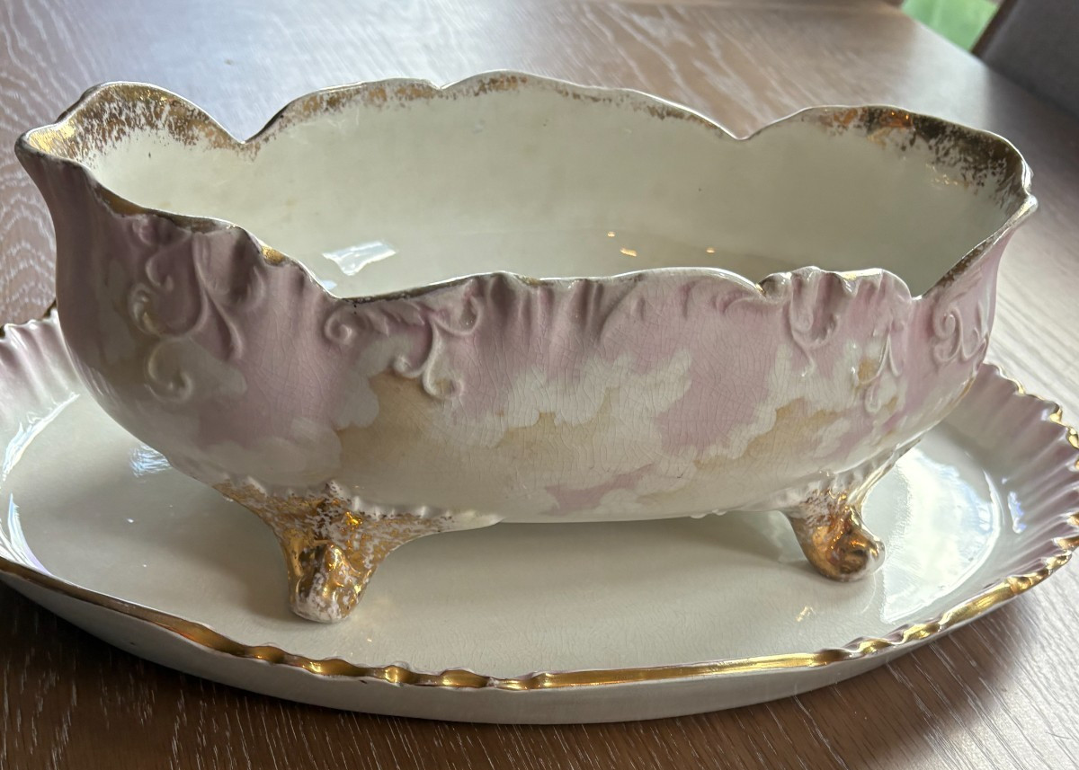 LIMOGES ANTIQUE VTG BAVARIA HAND PAINTED PORCELAIN GOLD FOOTED BOWL AND TRAY LIMOGES ANTIQUE VTG BAVARIA HAND PAINTED PORCELAIN GOLD FOOTED BOWL AND TRAY
