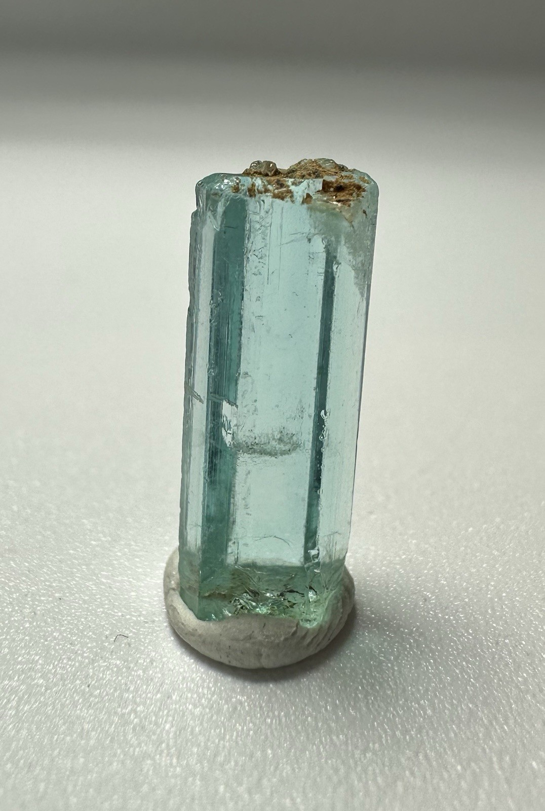 Wow Gem Vanadium Beryl Crystal Specimen From Nasarawa, Nigeria (See Description) Wow Gem Vanadium Beryl Crystal Specimen From Nasarawa, Nigeria (See Description)