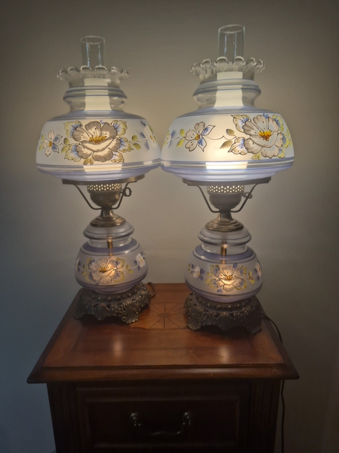 Vintage Hand Painted Beautiful Hurricane Lamps GWTW Set Of 2 Blue/ White Floral Vintage Hand Painted Beautiful Hurricane Lamps GWTW Set Of 2 Blue/ White Floral