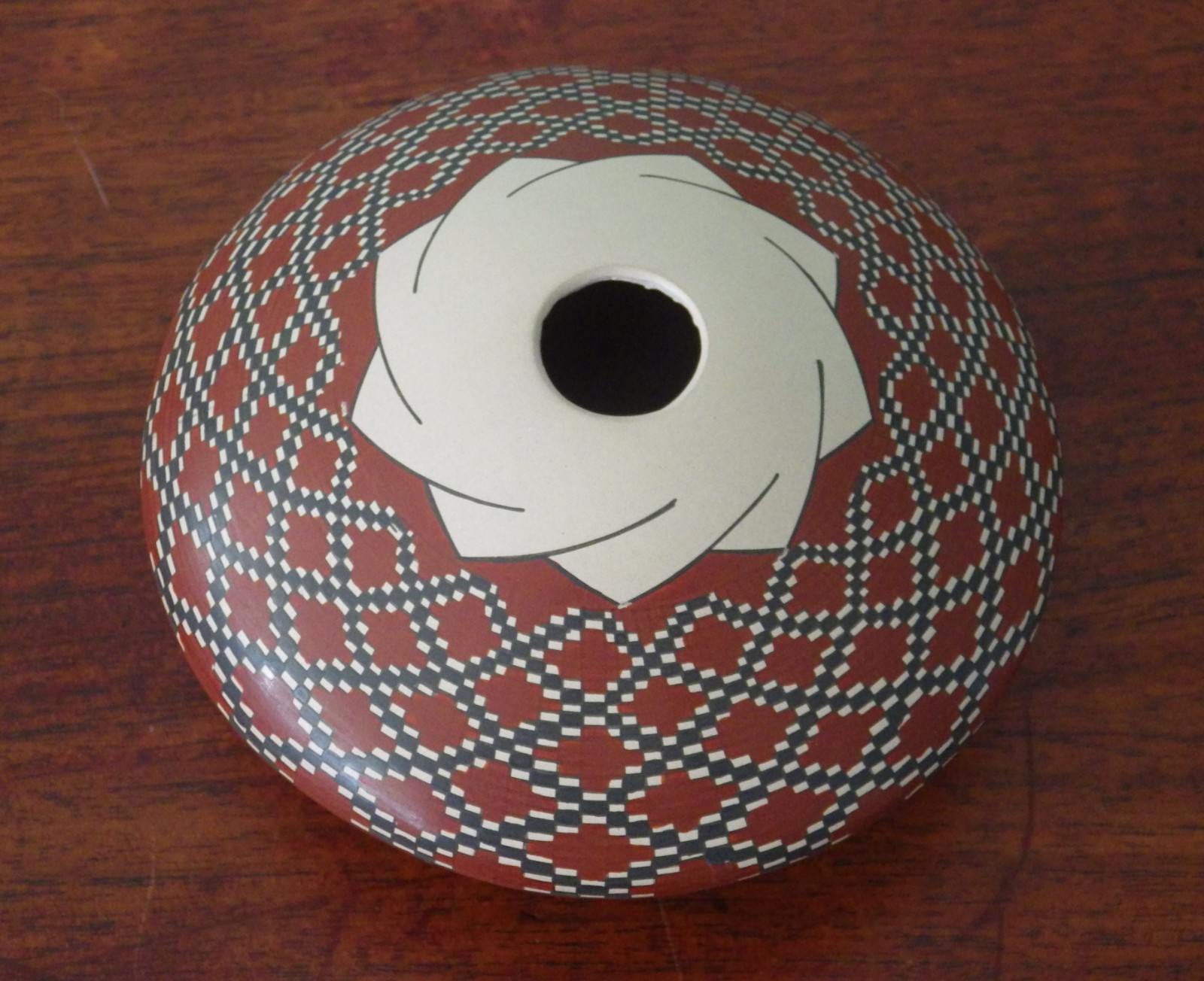 Mata Ortiz vtg seed pot 5