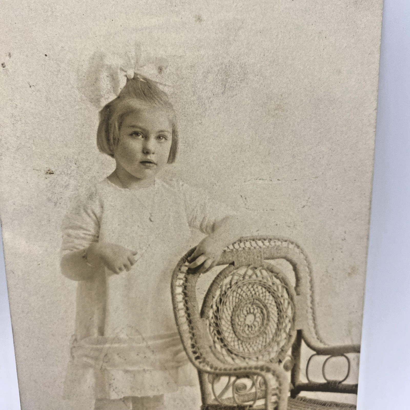 Vtg 1910s Girl Wicker Chair Portrait Photo Sepia 4x6 Original Studio Child