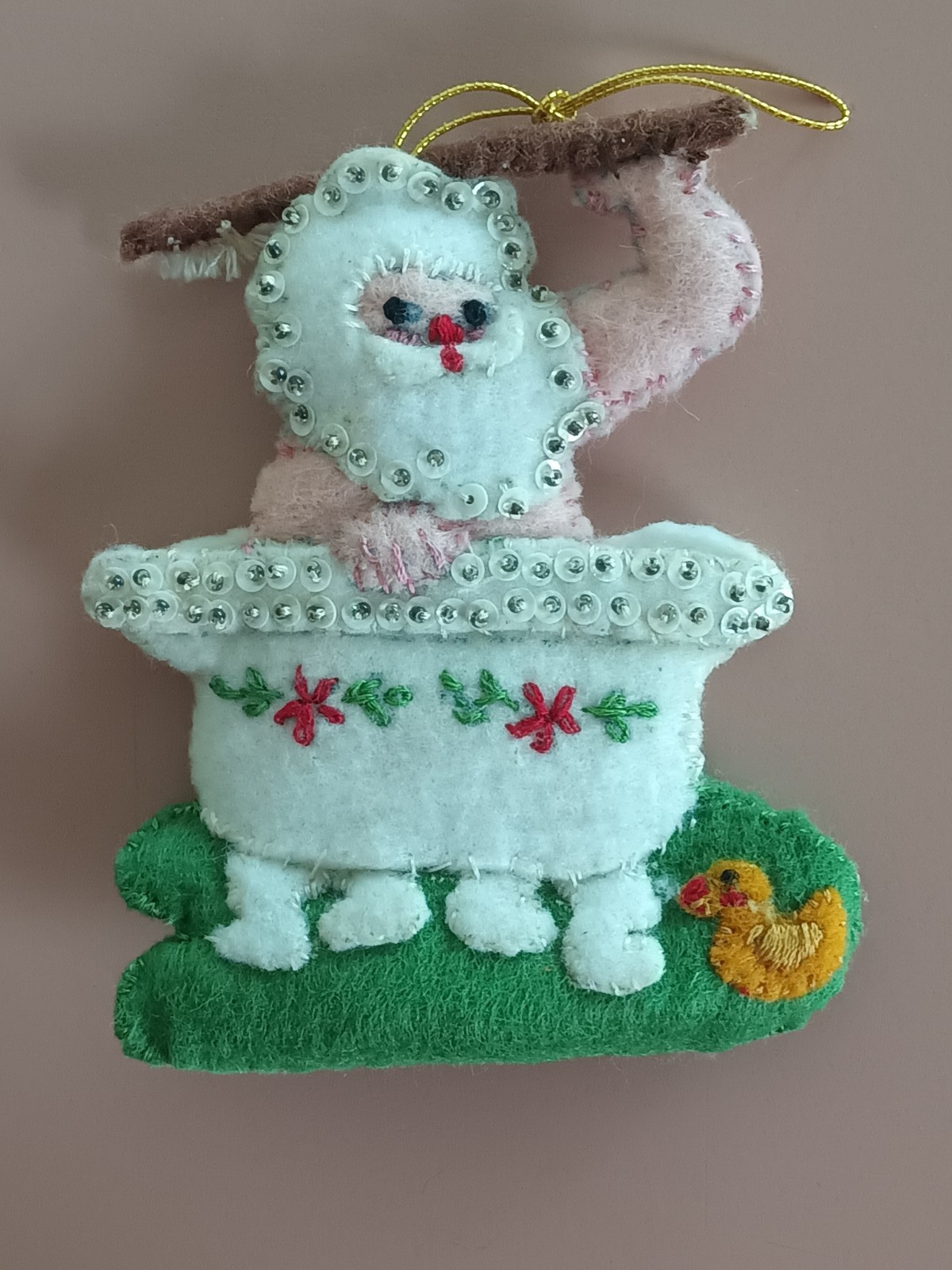 Vintage Felt Sequin Santa Claus Bath Tub Christmas Ornament Hand Made Bucilla ? Vintage Felt Sequin Santa Claus Bath Tub Christmas Ornament Hand Made Bucilla ?
