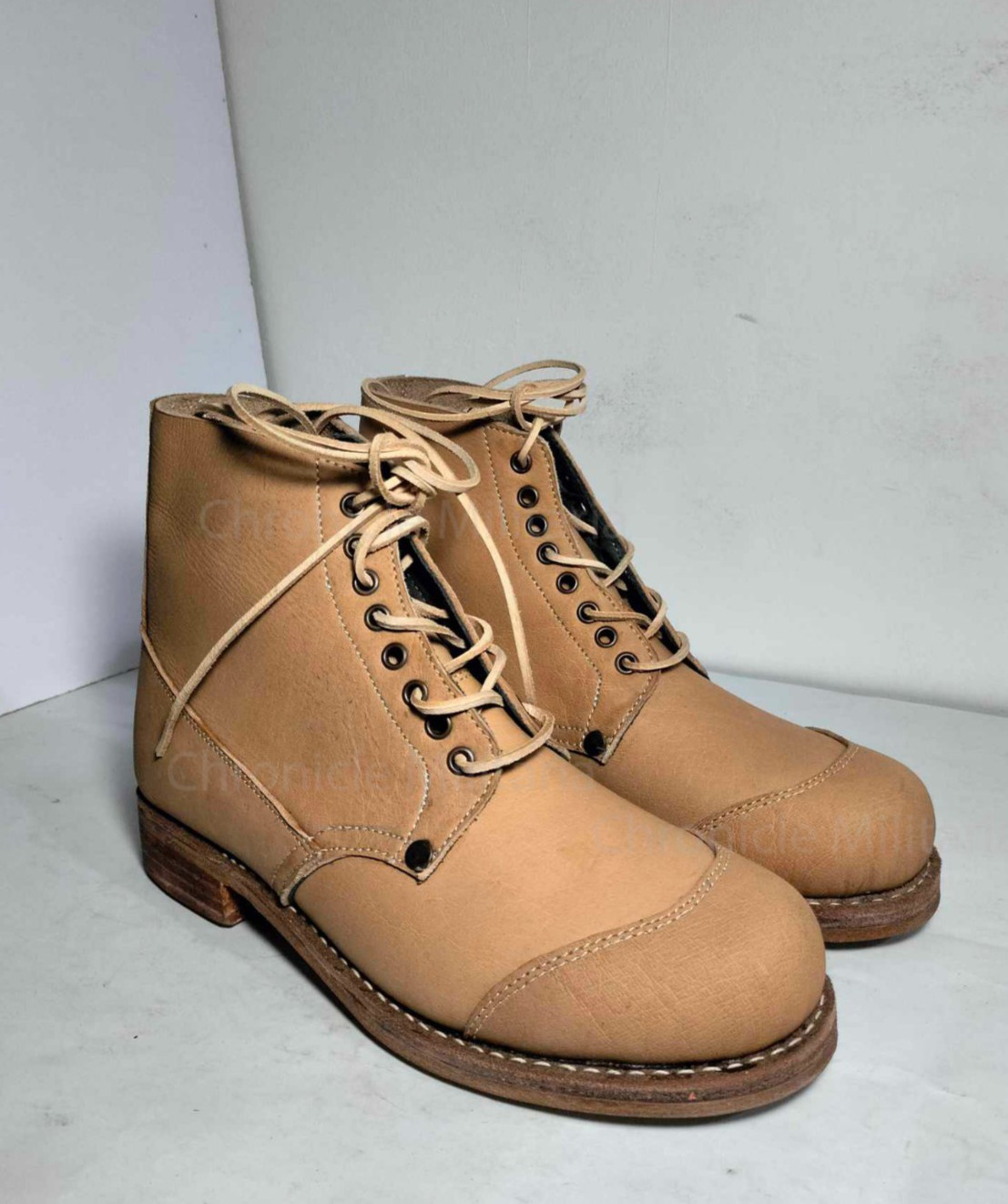 ww2 italian shoes , stivaletti