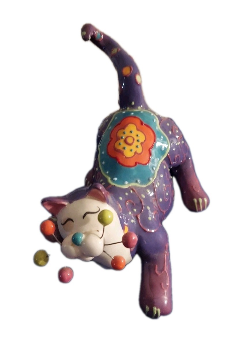 VTG 2005 Amy Lacombe  Collectible Whimsiclay Purple With Flower Cat # 86171