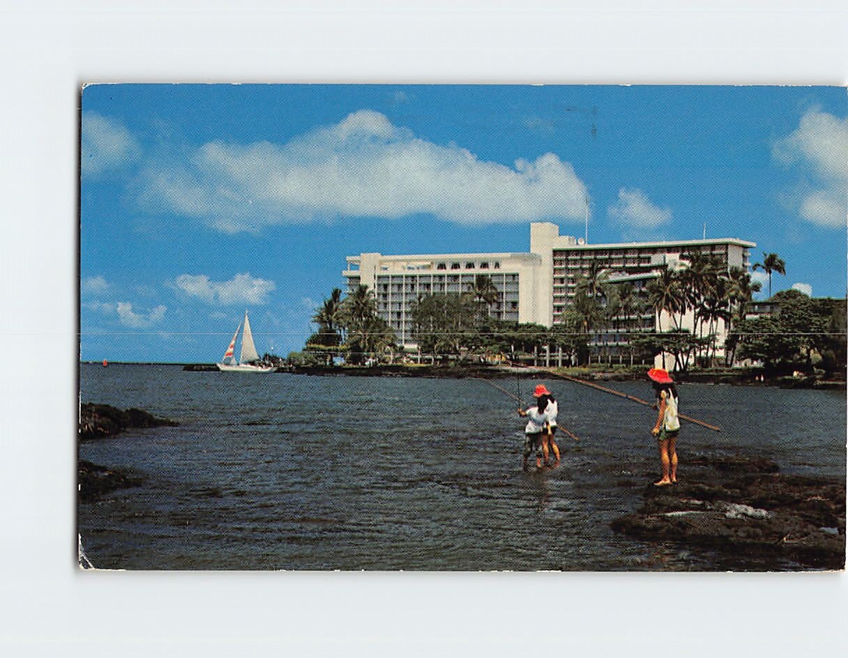 Naniloa Surf Hawaii USA Q-65545