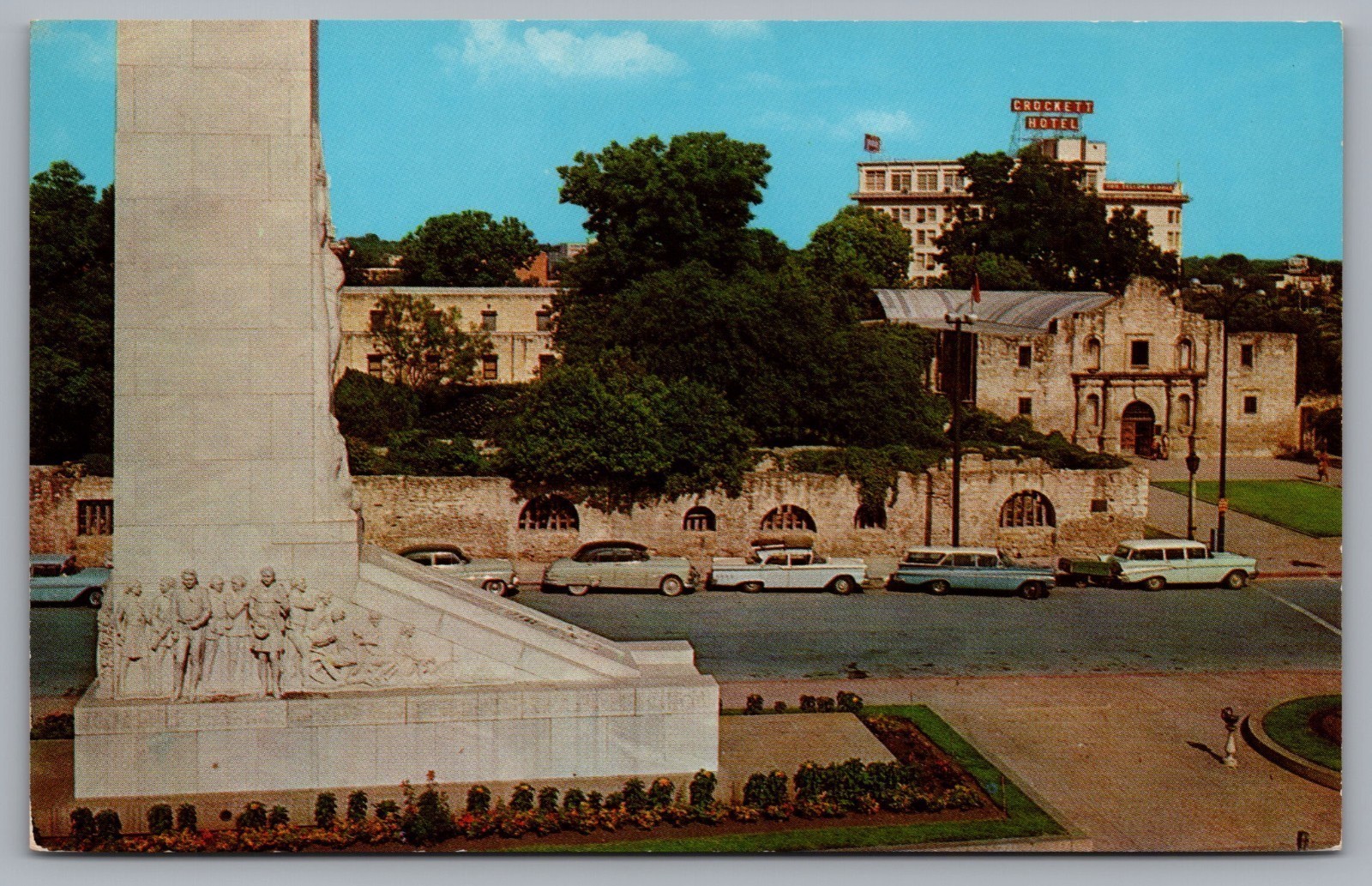 Aerial View Alamo Plaza, Old Cars, Monument, Hotel, San Antonio, TX.Postcard 149