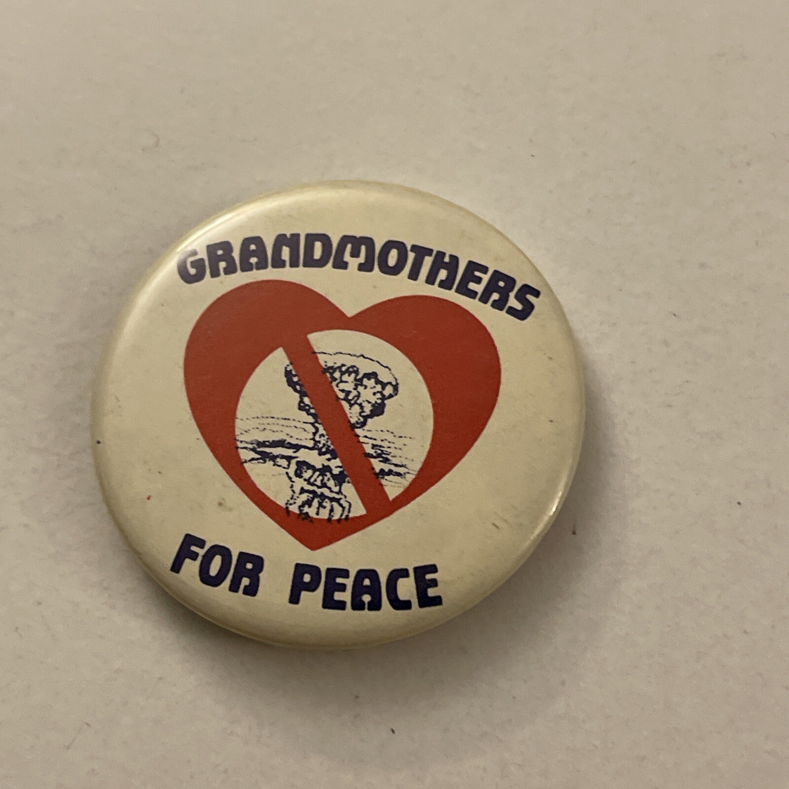 Vintage Grandmother’s For Peace Button Pin PB28J