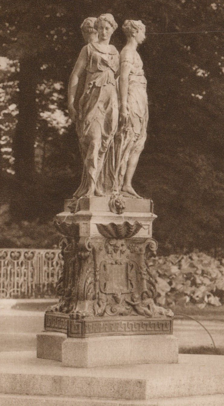 Hampton Court Place Fountain of the Three Graces Postcard John Swain & Son
