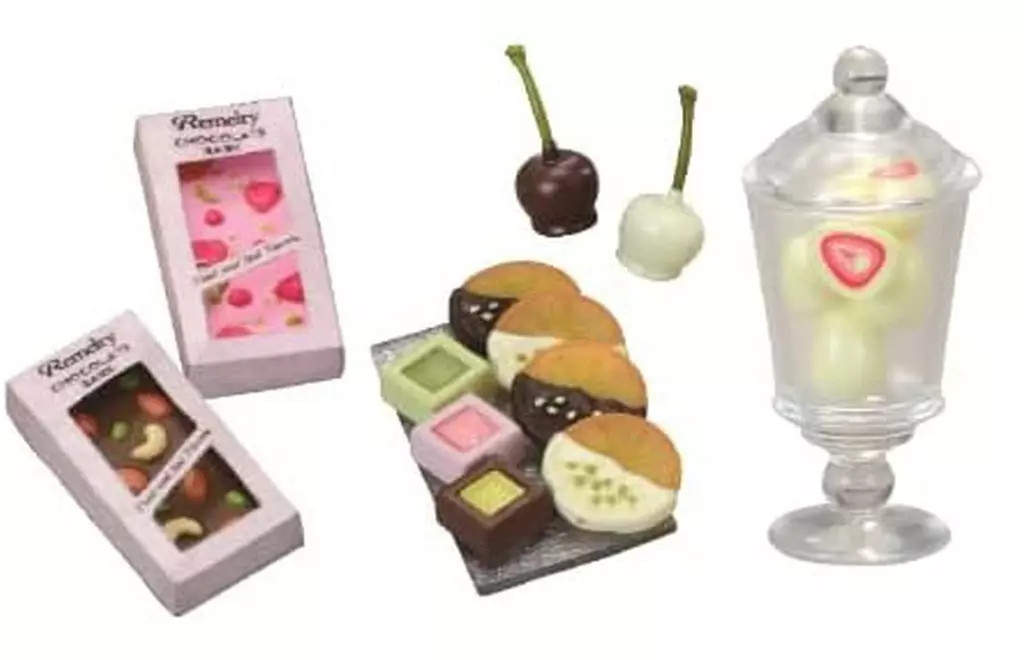 Re-MENT Sweet & Sour Fruit Chocolate Miniature Trading Figure Set