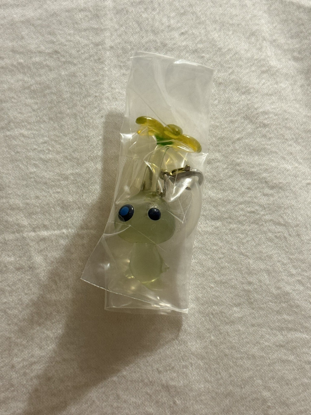 NEW Glow Pikmin, Pikmin Marker Charm Accessory 2, Official Bandai Namco Japan NEW Glow Pikmin, Pikmin Marker Charm Accessory 2, Official Bandai Namco Japan