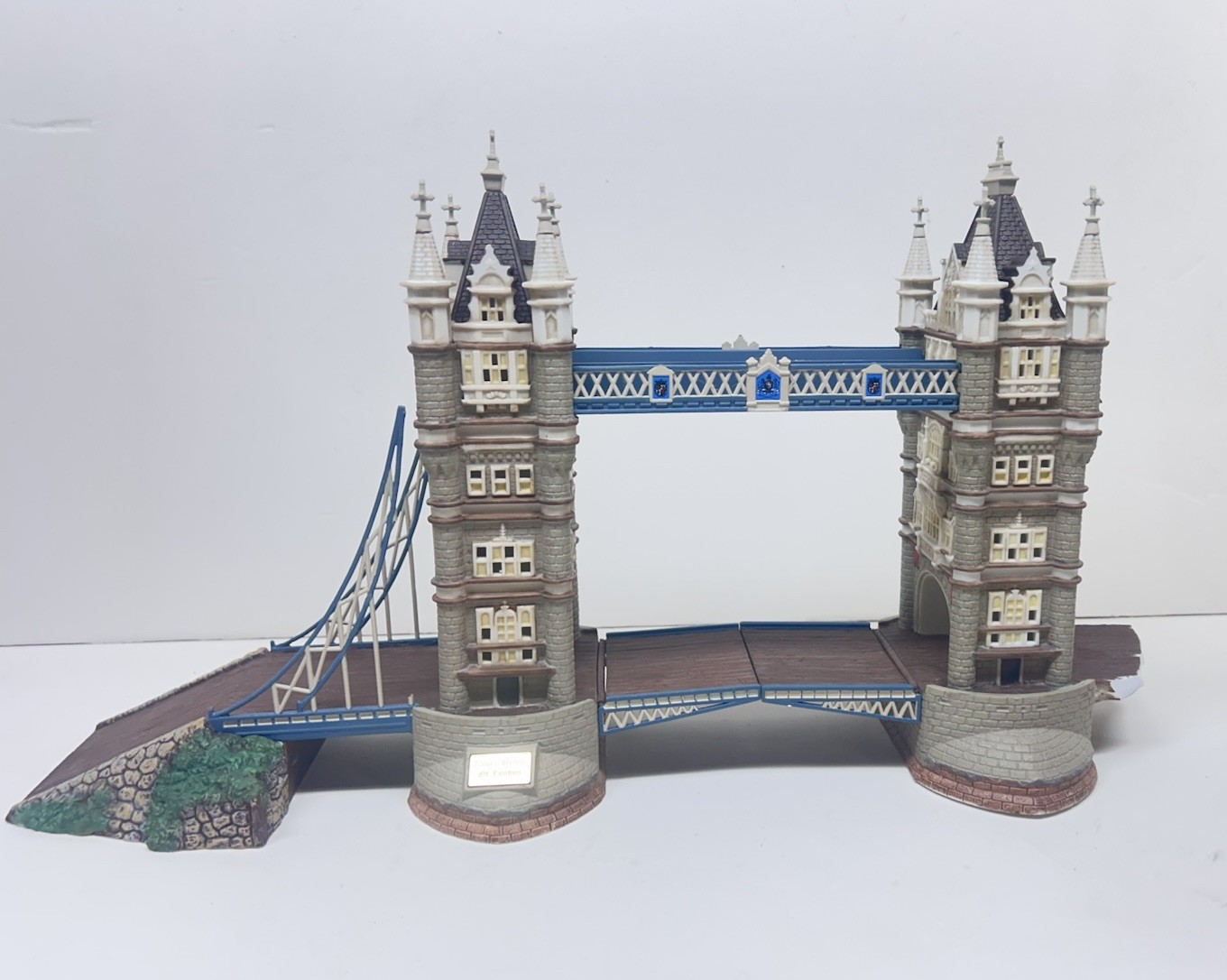 Dept 56 Dickens Village Tower Bridge of London Historical 56.58721-READ As Is