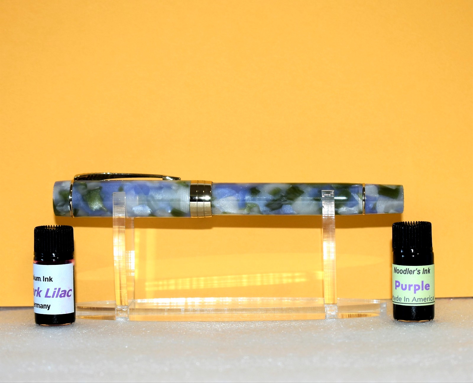 NEW JINHAO CENTURY 100 DAWN ON THE POND RESIN FOUNTAIN PEN WITH MEDIUM NIB