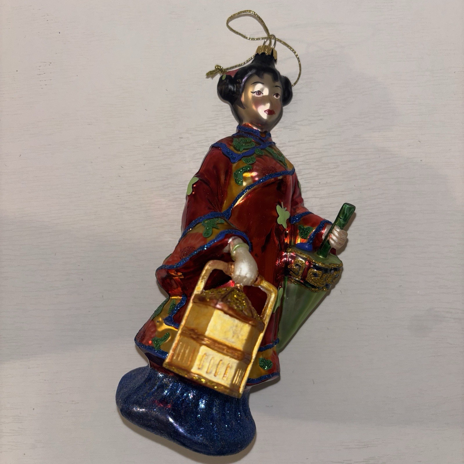 JAPANESE GEISHA GIRL & KIMONO GLASS CHRISTMAS ORNAMENT