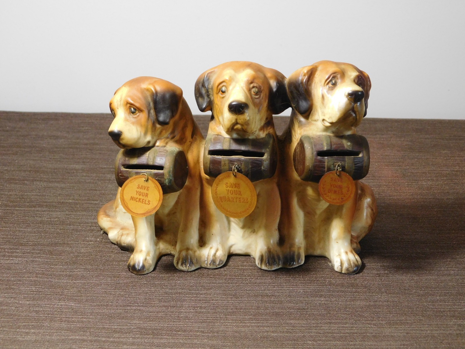 VINTAGE 3 ST BERNARD DOGS DOG NICKELS DIMES QUARTERS CERAMIC COIN BANK VINTAGE 3 ST BERNARD DOGS DOG NICKELS DIMES QUARTERS CERAMIC COIN BANK