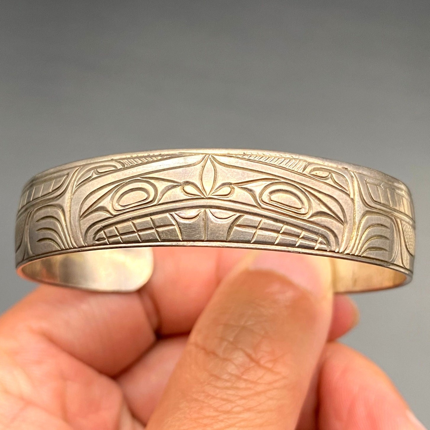 Vintage Northwest Coast Native Beaver Silver Bracelet Cuff 6-1/2