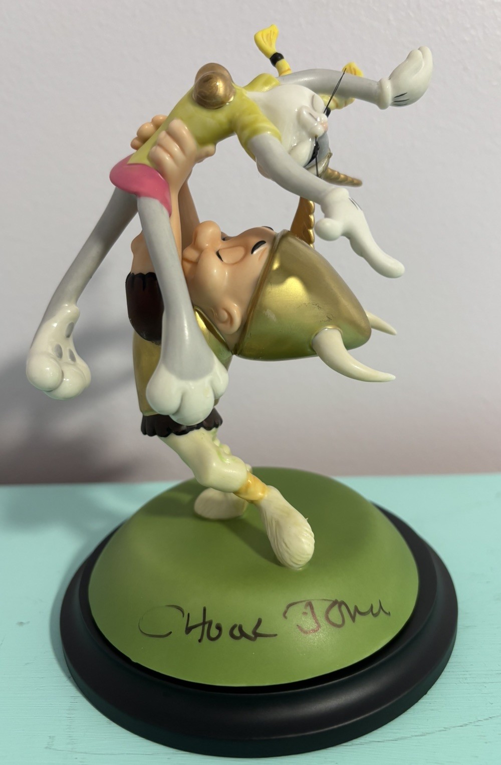 New Goebel Looney Tunes Spotlight Bugs Bunny & Elmer Fudd 1748/12,500 Signed NIB New Goebel Looney Tunes Spotlight Bugs Bunny & Elmer Fudd 1748/12,500 Signed NIB