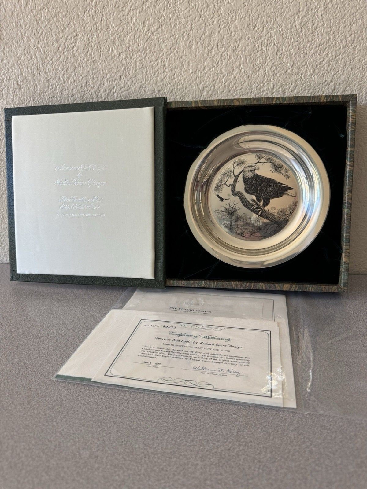 1973 Franklin Mint Bald Eagle Sterling Silver Plate 182g Box COA Richard Younger 1973 Franklin Mint Bald Eagle Sterling Silver Plate 182g Box COA Richard Younger