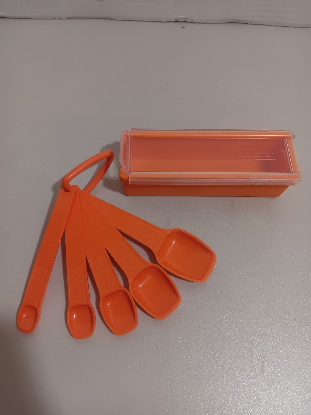 VINTAGE TUPPERWARE MEASURING SPOONS SET Of 5 & Casabella Butter Holder