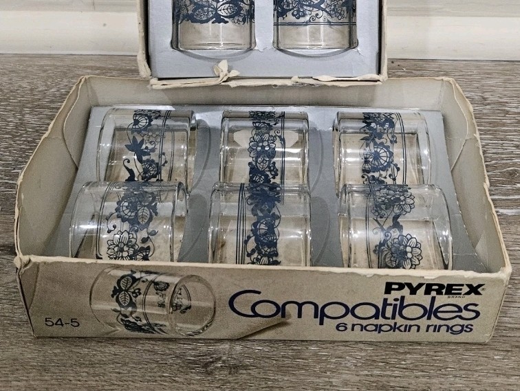 12 Vintage PYREX Old Town Blue Napkin Rings
